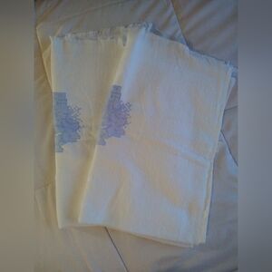Brand New Cotton Towel Set With Embroidery Supplies